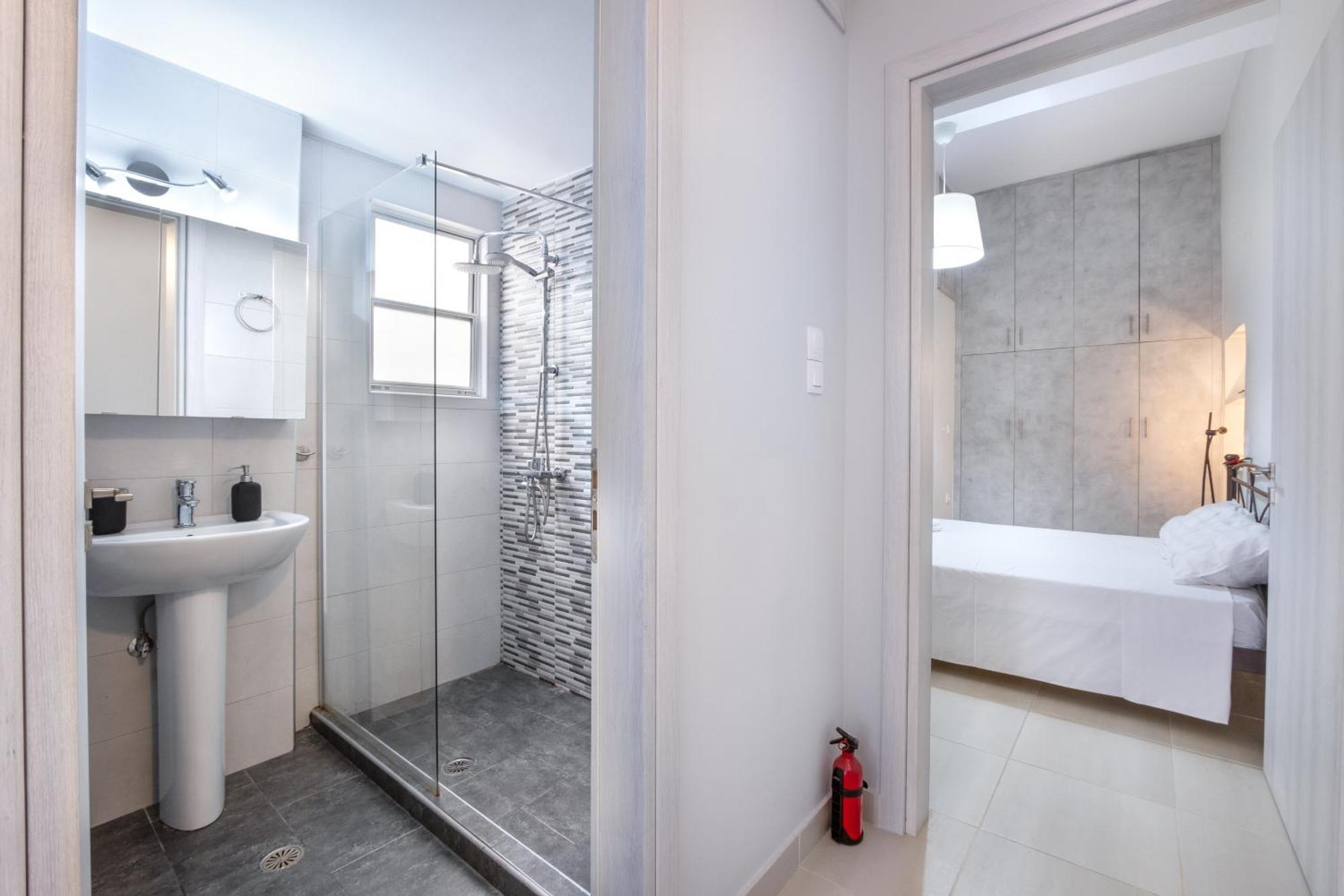 Urban Lifestyle Apartment In Piraeus Luaran gambar